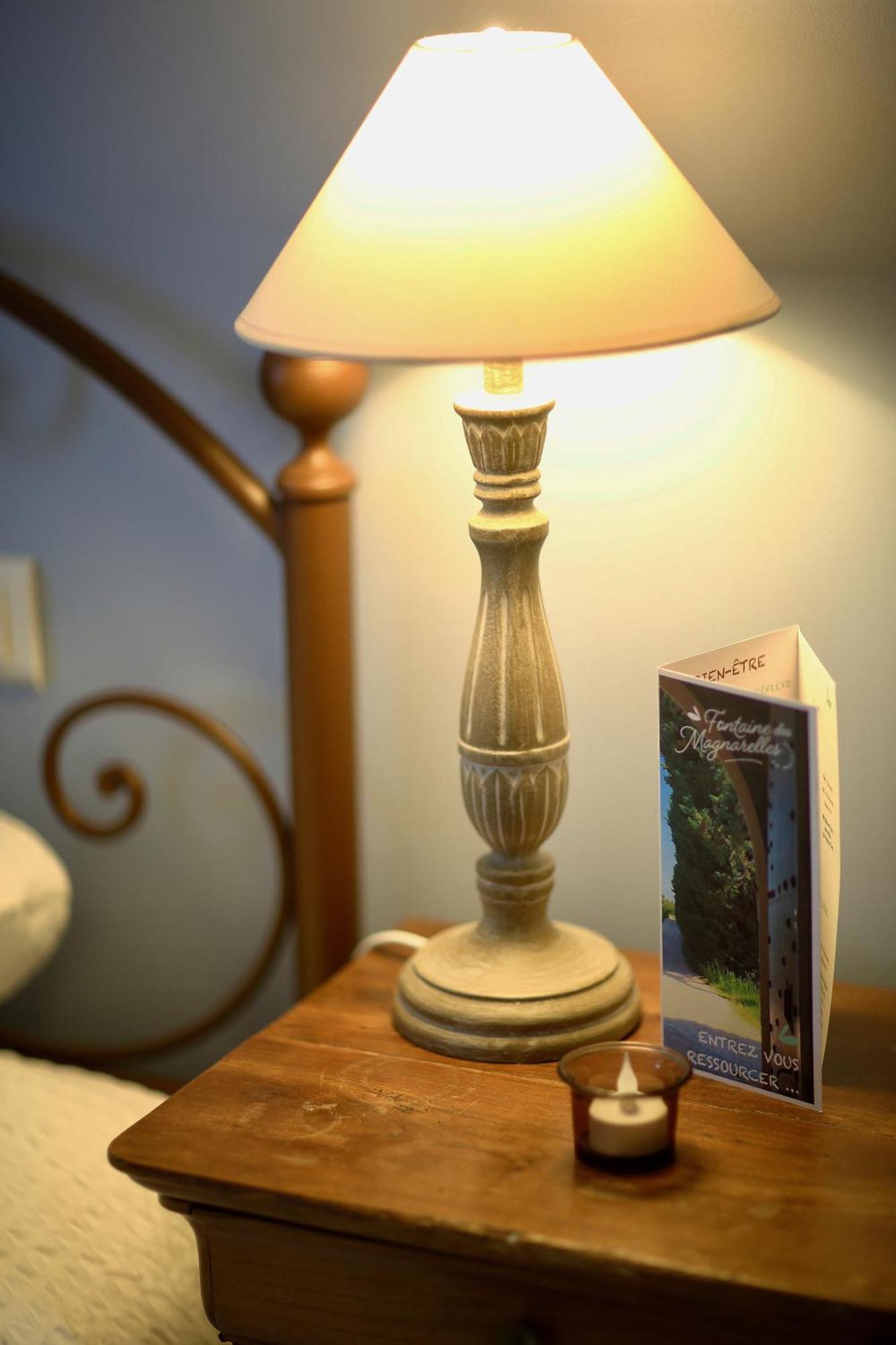 Hotel Fontaine Des Magnarelles Althen-des-Paluds Pokój zdjęcie